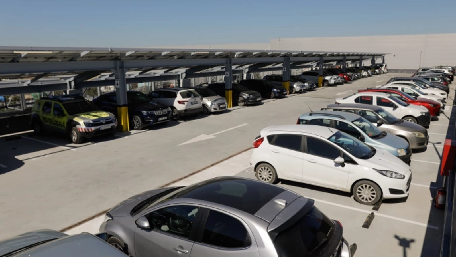 Unul dintre cei mai mari producători auto din Europa, în criză - Gama de modele ar putea fi redusă la jumătate