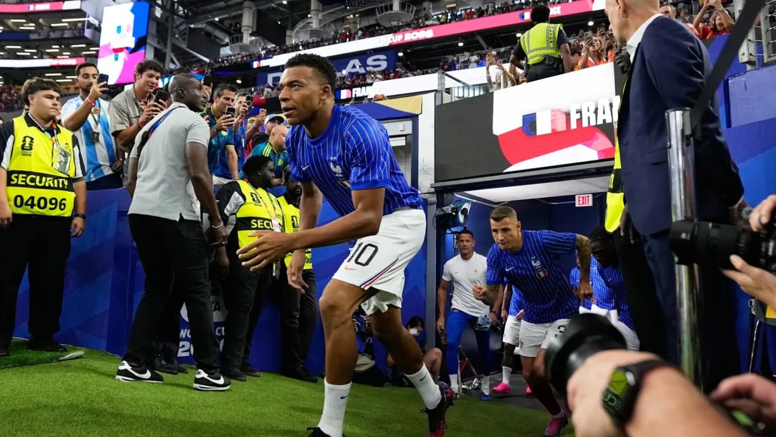 Kylian Mbappé le-a transmis un mesaj emoționant francezilor după Cupa Mondială: Poate că vă datoram un final mai frumos