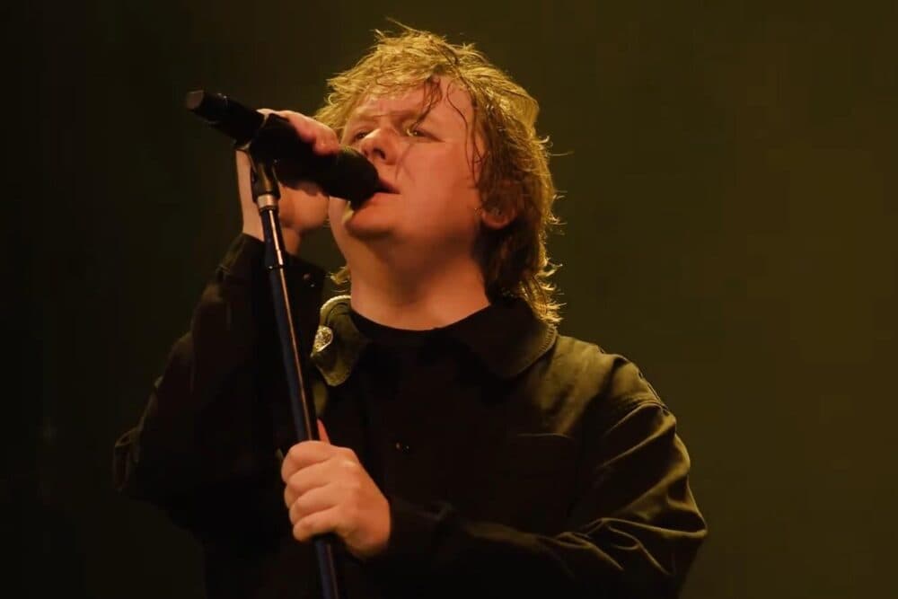 Înainte de UNTOLD 2026, urmărește-l pe Lewis Capaldi la Hyde Park - VIDEO Concert integral