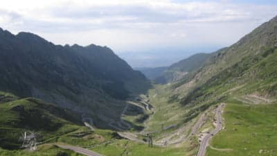Transfăgărășanul, în topul celor mai bune drumuri pentru vehicule electrice.