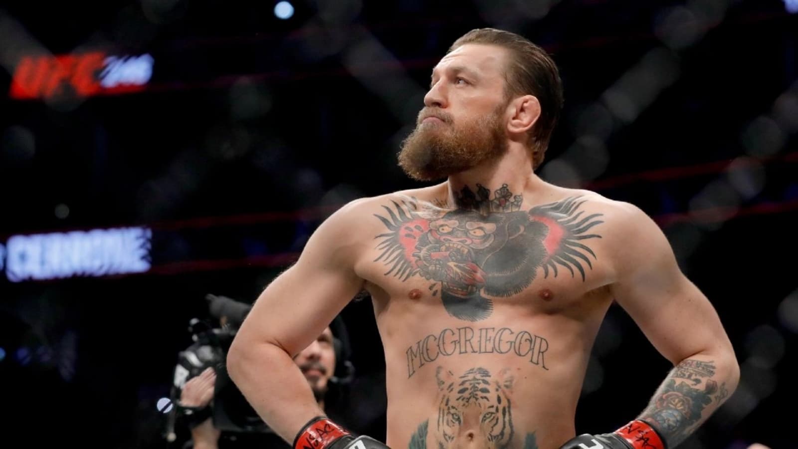Accidentat la picior, Conor McGregor a ratat revenirea în octogon