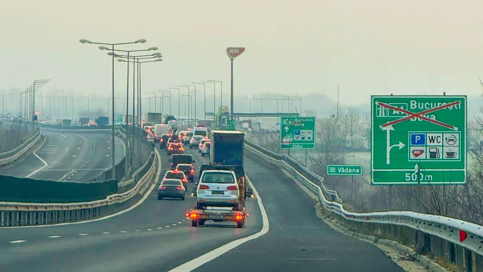 Amenzi pentru condusul prea lent pe autostradă: ce trebuie să știe orice șofer în 2026